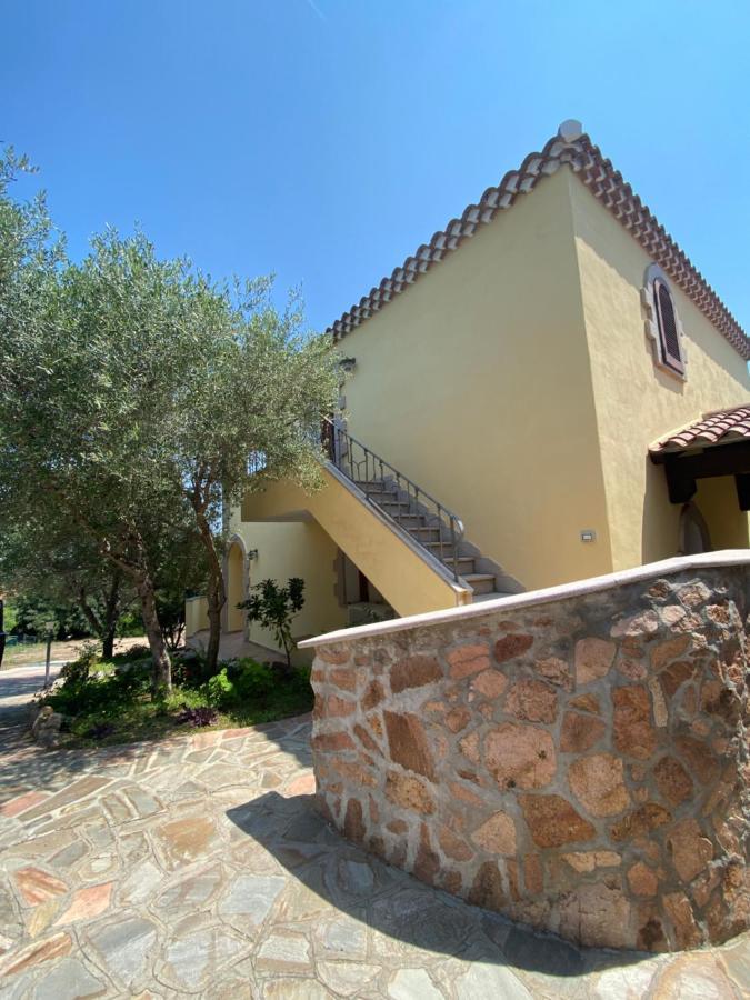 Case Vacanze Villa Rosita San Teodoro  Buitenkant foto