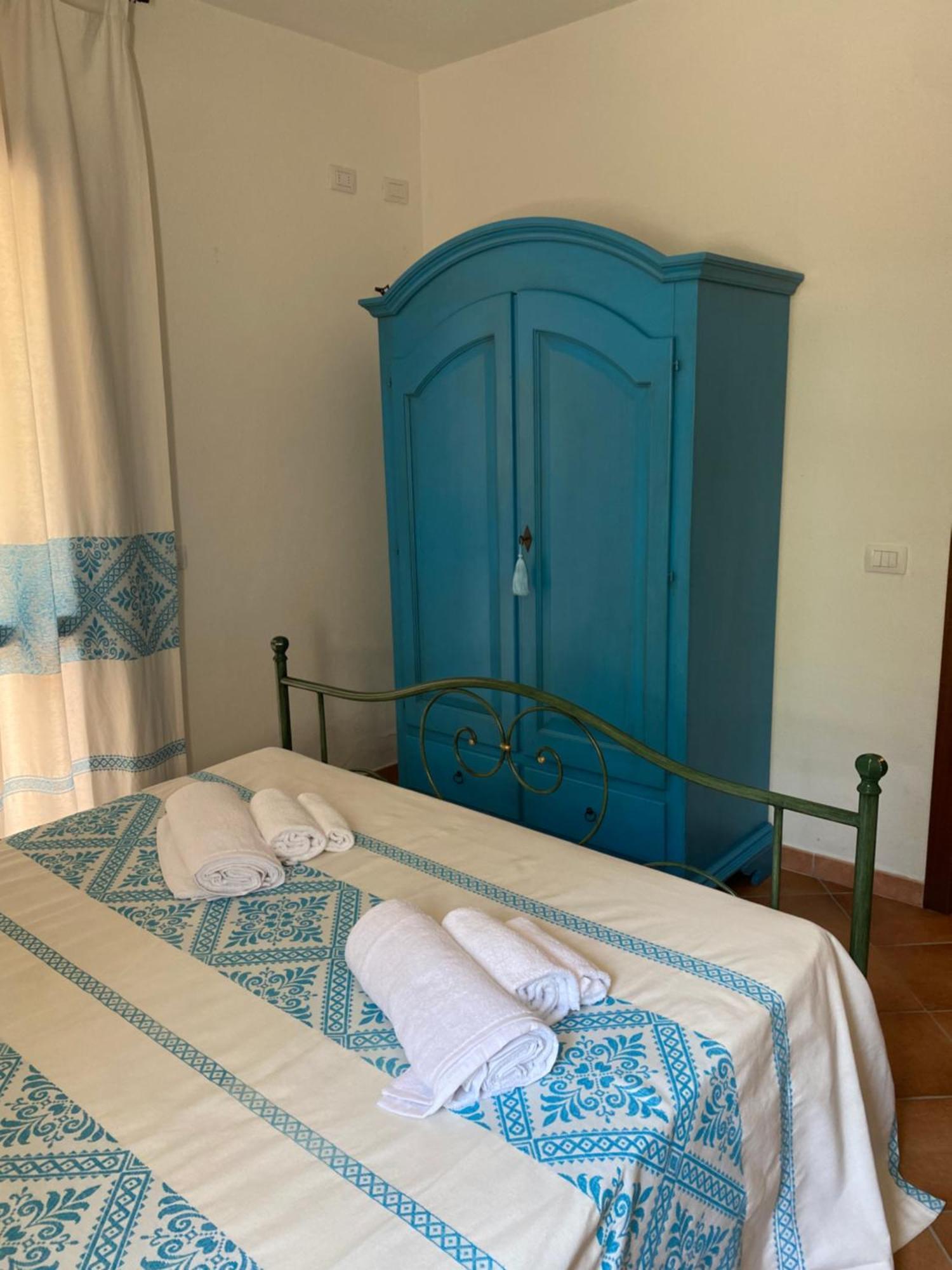 Case Vacanze Villa Rosita San Teodoro  Buitenkant foto