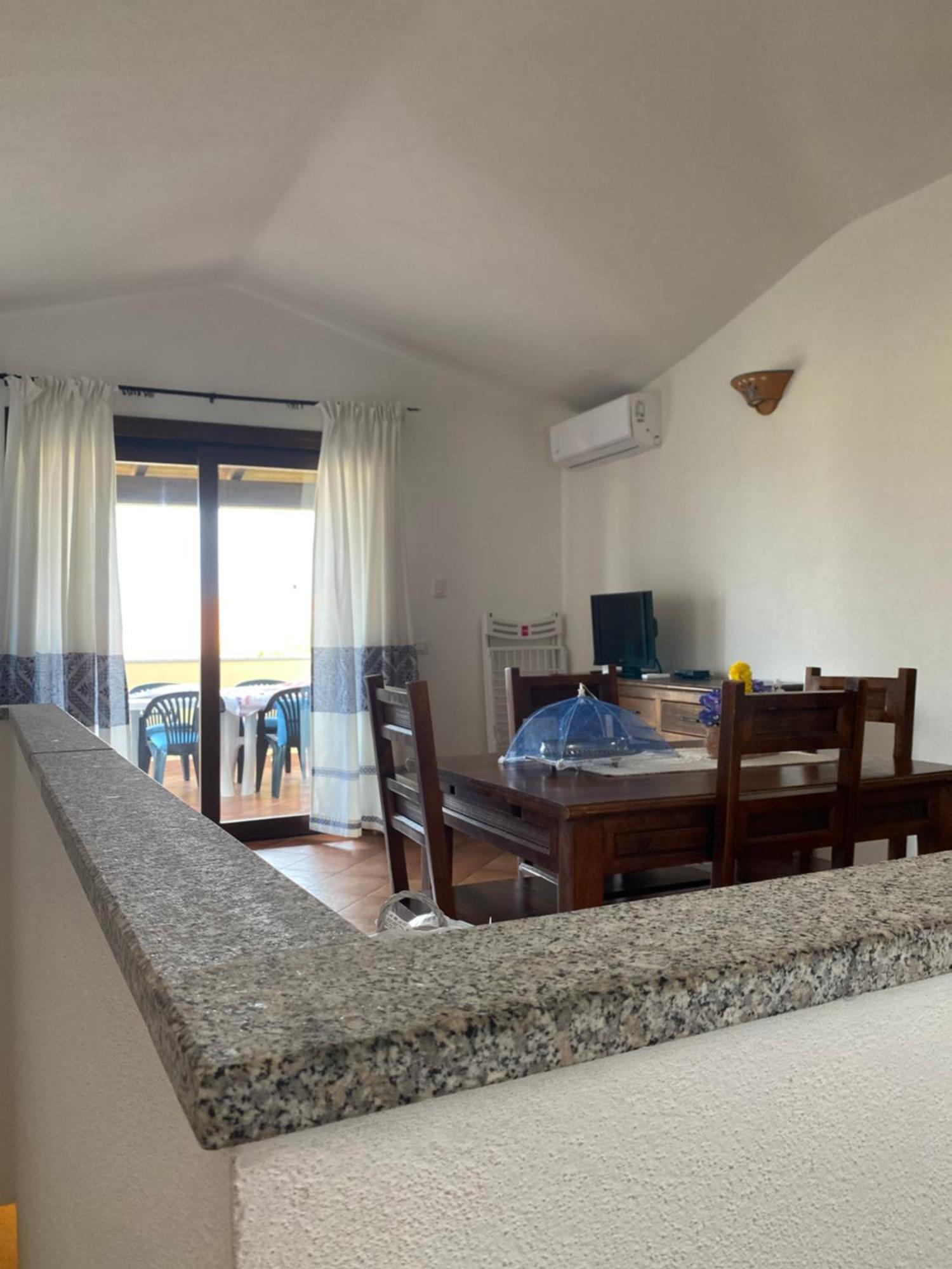 Case Vacanze Villa Rosita San Teodoro  Buitenkant foto