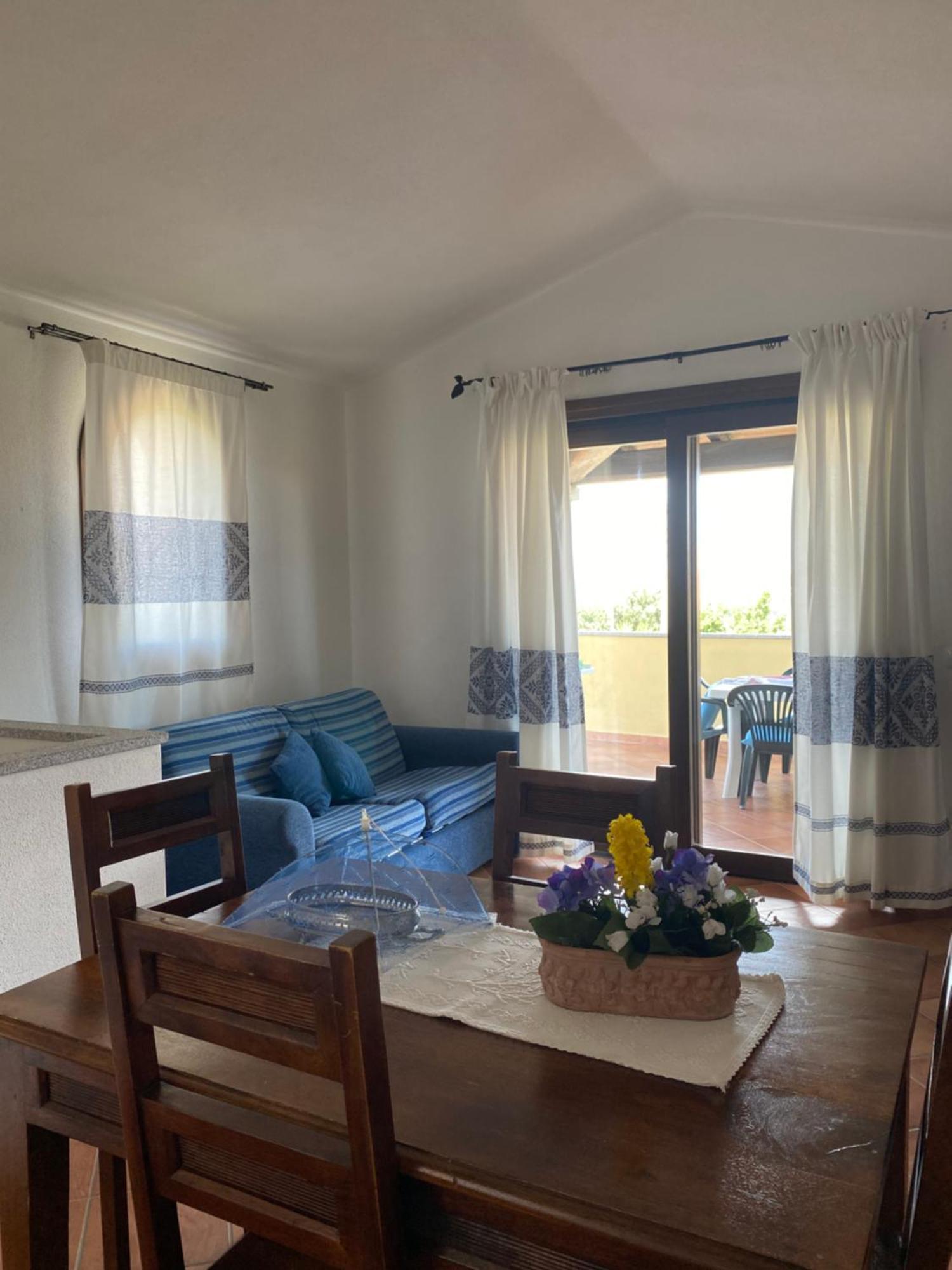 Case Vacanze Villa Rosita San Teodoro  Buitenkant foto