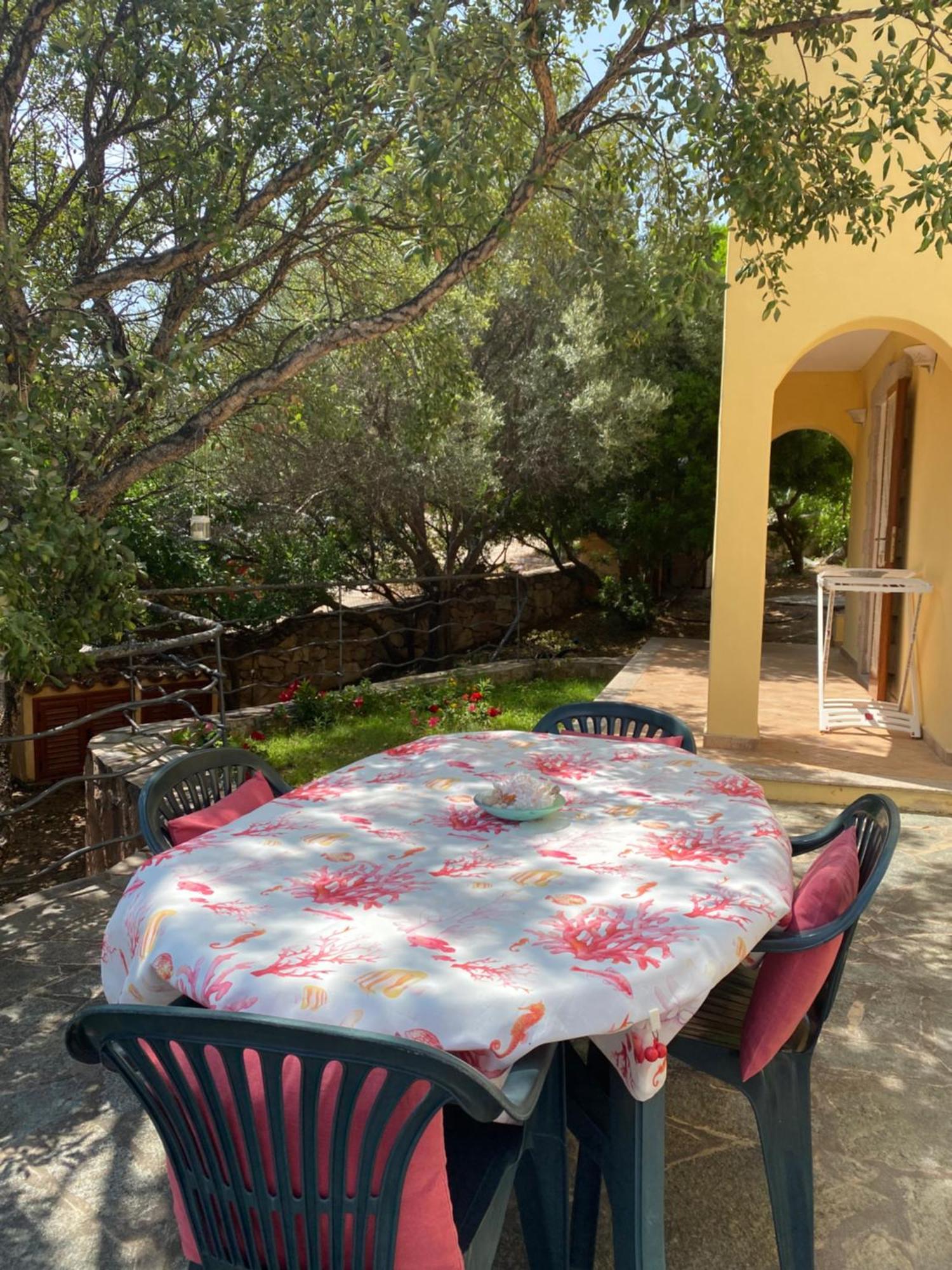 Case Vacanze Villa Rosita San Teodoro  Buitenkant foto